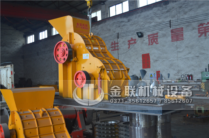 時(shí)產(chǎn)50噸煤矸石破碎機(jī)多少錢一臺(tái),有哪些型號(hào)推薦? 時(shí)產(chǎn)50噸煤矸石破碎機(jī)多少錢一臺(tái),有哪些型號(hào)推薦?