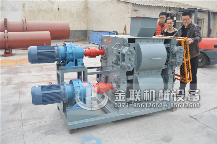 四齒輥破碎機(jī)有哪些優(yōu)勢(shì),適用于哪些行業(yè)? 四齒輥破碎機(jī)有哪些優(yōu)勢(shì),適用于哪些行業(yè)?