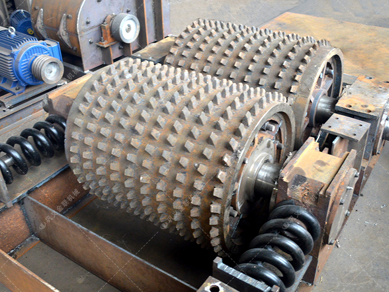 雙齒輥破碎機在使用過程中要如何維護保養(yǎng)？