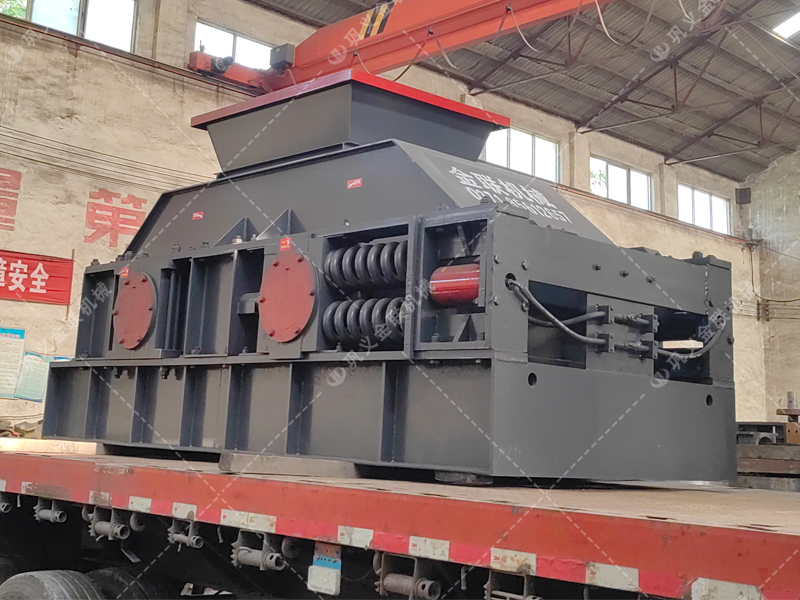 2PGY1200x800液壓對(duì)輥制砂機(jī)發(fā)往吉林 石英石制砂 2PGY1200x800液壓對(duì)輥制砂機(jī)發(fā)往吉林 石英石制砂