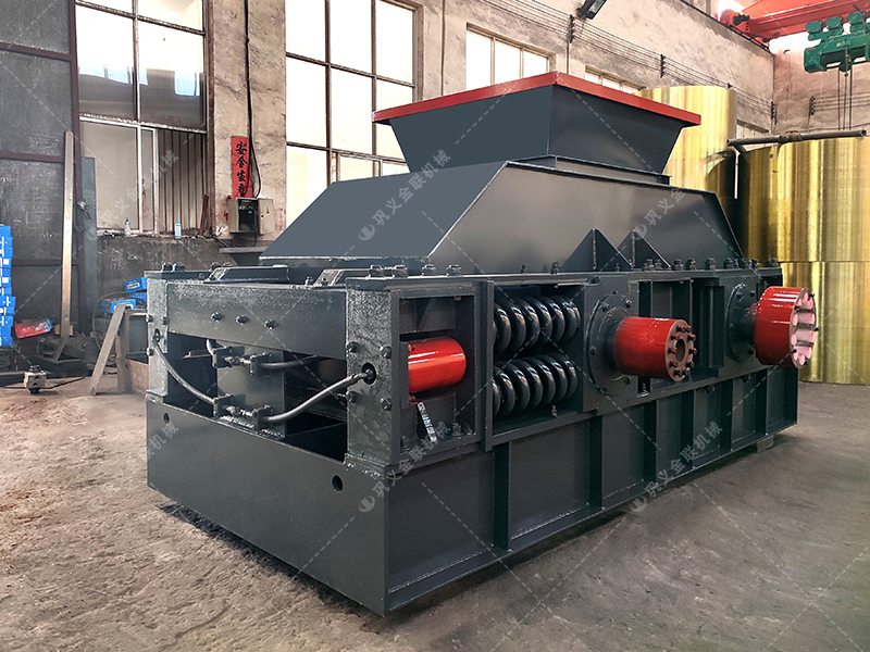 1200x800大型對輥制砂機發(fā)貨 發(fā)往陜西 1200x800大型對輥制砂機發(fā)貨 發(fā)往陜西