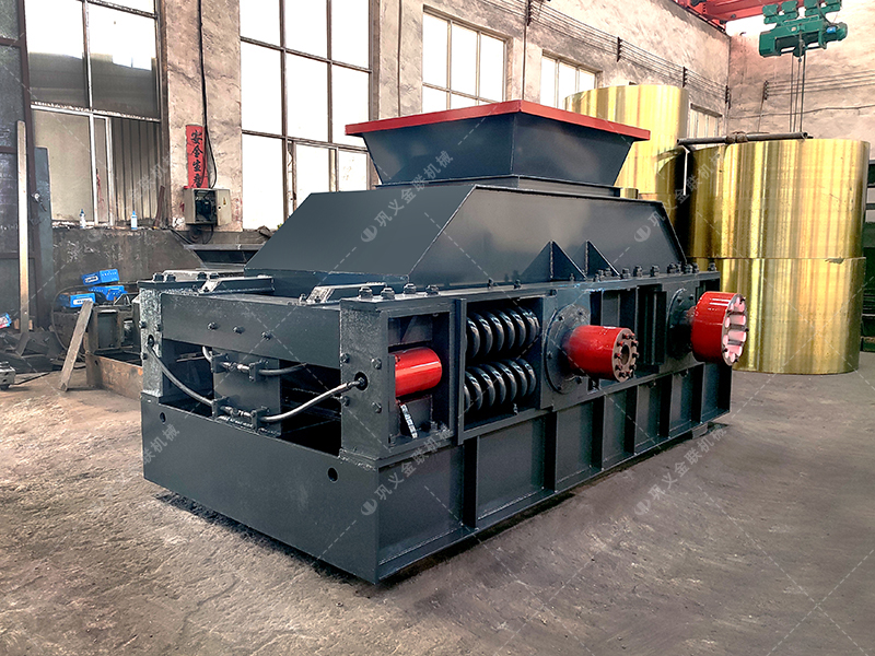 1200x800大型對輥制砂機發(fā)貨 發(fā)往陜西 1200x800大型對輥制砂機發(fā)貨 發(fā)往陜西