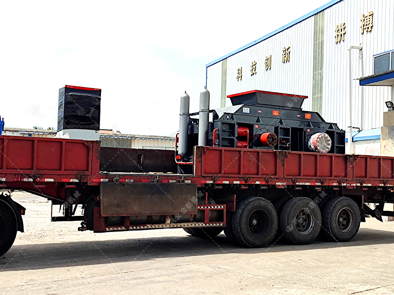 2PG1500x800大型直連式液壓對(duì)輥破碎制砂機(jī)發(fā)貨圖片 2PG1500x800大型直連式液壓對(duì)輥破碎制砂機(jī)發(fā)貨圖片