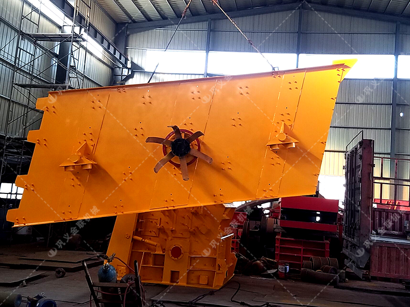 石料生產(chǎn)線設(shè)備發(fā)往重慶_1214反擊式破碎機(jī)_1548圓振動篩 石料生產(chǎn)線設(shè)備發(fā)往重慶_1214反擊式破碎機(jī)_1548圓振動篩