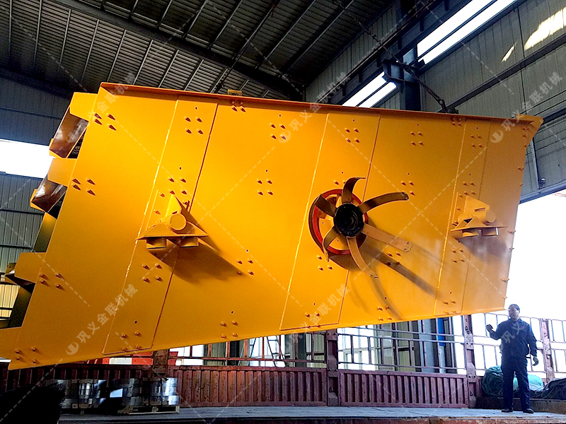 石料生產(chǎn)線設(shè)備發(fā)往重慶_1214反擊式破碎機(jī)_1548圓振動篩 石料生產(chǎn)線設(shè)備發(fā)往重慶_1214反擊式破碎機(jī)_1548圓振動篩