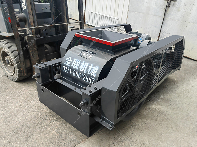 2PG小型對輥破碎機發貨現場圖片_發往江西撫州_破碎玻璃 2PG小型對輥破碎機發貨現場圖片_發往江西撫州_破碎玻璃