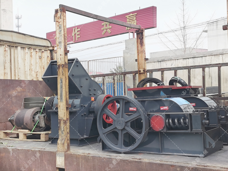 PC310X520小型錘式破碎機發貨圖片_發往河南洛河_破碎化工產品